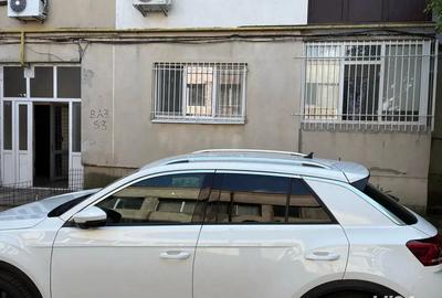Vand apartament 2 camere, decomandat