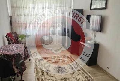 Apartament cu 3 camere semidecomandat în Rahova - 3