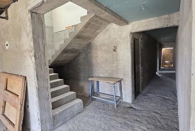 Casă cu 4 camere în Radu Negru - 4