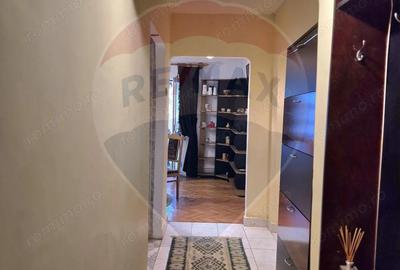 Apartament cu 4 camere decomandat în Central - 10