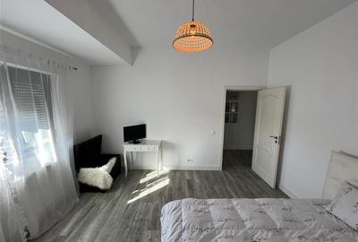 Garsoniera bloc nou, et 2, mobilata + utilata,  Scoala 2 - 6