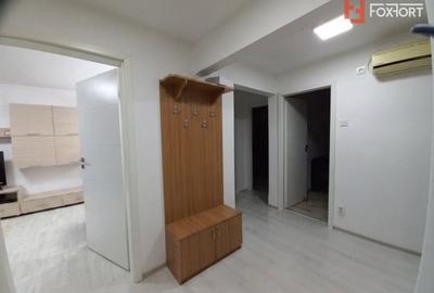 Apartament cu 4 camere decomandat, mobilat în Lipovei