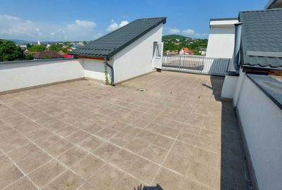 Spațiu comercial, de 30 mp, în Central - 7