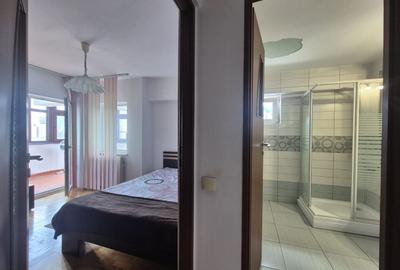 Apartament cu 3 camere decomandat, mobilat în Central - 10