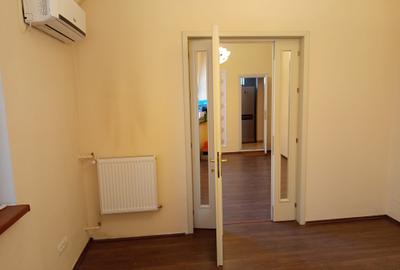 Apartament cu 3 camere semidecomandat în P-ța Unirii - 5