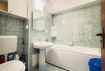 Apartament cu 3 camere decomandat în Noua - 8