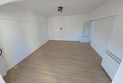 Resita Apartament cu o camera (garsoniera) ultracentral in Resita - 6