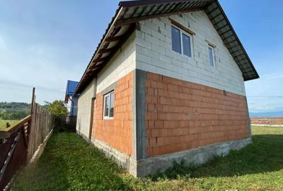 Casă cu 3 camere cu Teren 435 Mp în Remetea Chioarului - 2