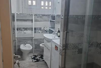Apartament cu 2 camere semidecomandat în Central - 1