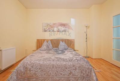 Casă cu 8 camere cu Teren 485 Mp în Central - 5