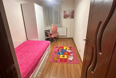 Proprietar inchiriez apartament 3 camere, langa Scoala nr 11 Proprietar inchiriez apartament 3 camere, langa Scoala nr 11 - 3