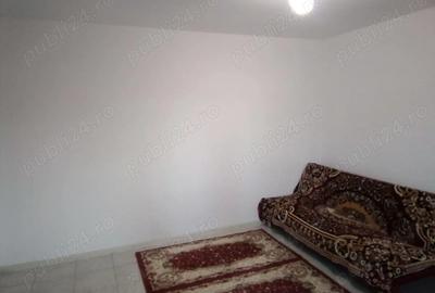 Casă cu 4 camere cu Teren 3000 Mp în Central