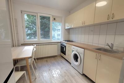 Apartament cu 3 camere decomandat în Mihai Bravu - 9
