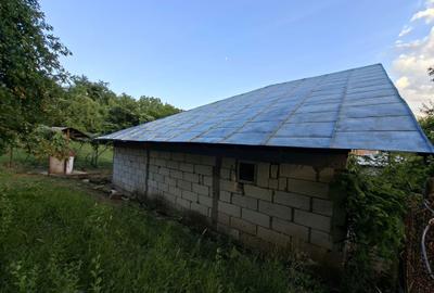 Casă cu 3 camere cu Teren 1430 Mp în Starchiojd - 2