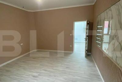 Casă cu 4 camere în Central - 2