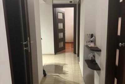 Apartament cu 3 camere decomandat în Geamăna - 2