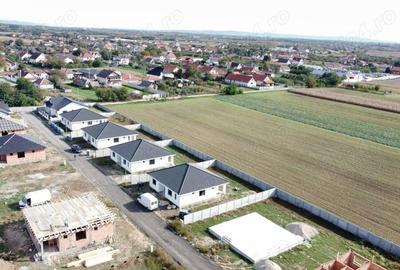 Casă cu 3 camere în Central - 2