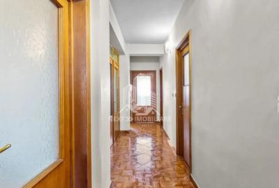 Casă cu 3 camere cu Teren 452 Mp în Km 4 - 2