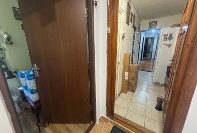 3 cam, 72 mp, 2 bai, 2 balcoane, etaj 4 cu acoperis, str. Arcului - 19