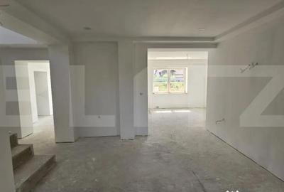 Casă cu 5 camere cu Teren 1000 Mp în Vetiș - 8