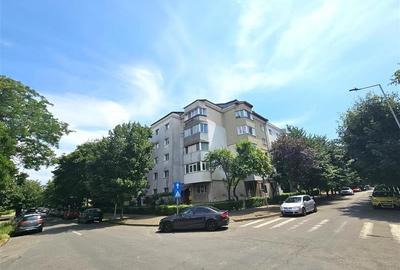Bistrita Lac, Garsoniera, Etaj 3