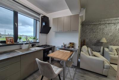 Apartament cu 3 camere decomandat în Km 5 - 8
