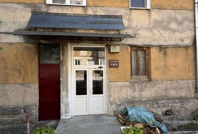 Apartament cu 2 camere nedecomandat în Câmpeni - 4