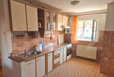 Apartament 3 camere, zona Ampoi 1 - 5