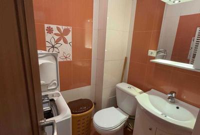 Apartament cu 3 camere decomandat în Central - 8