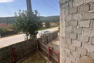 Casă cu 5 camere cu Teren 414 Mp în Frâncești - 10