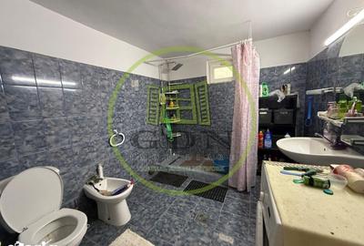 Casă cu 4 camere decomandat cu Teren 547 Mp în Matei Basarab