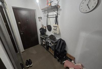 Mobilat si utilat. La asfalt. Zona linsitita - 11