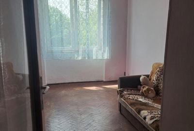 Apartament cu 2 camere semidecomandat în Micro 17 - 3