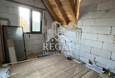 Casa spa?ioasa de vanzare in Ru?i pentru locuin?a sau investitie - 12