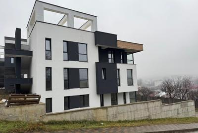 Apartament 3 camere cu gradina, Bucium alternativa la casa - 1