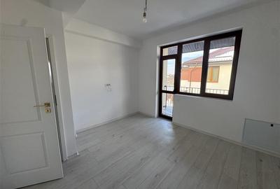 Casă cu 4 camere cu Teren 104 Mp în Central - 11