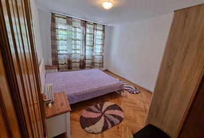 Apartament 4 camere, Târgu Jiu – strada General Christian Tell - 3