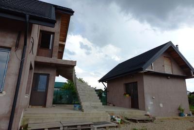 Casă cu 3 camere în Ghionea - 8