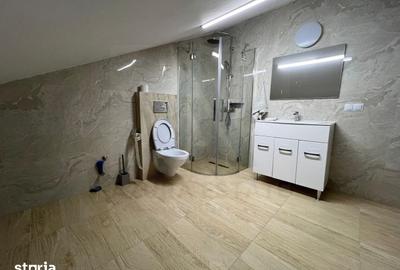 Apartament cu 4 camere în Central - 2
