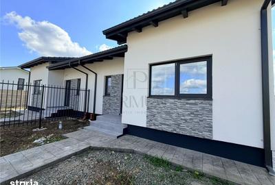 Casă cu 3 camere decomandat cu Teren 375 Mp în Moșnița Nouă