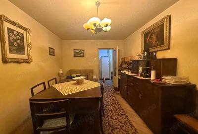 Apartament cu 4 camere decomandat în Central - 8