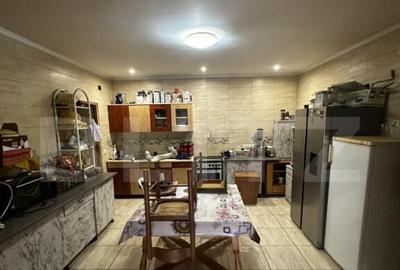 Casă cu 4 camere cu Teren 3018 Mp în Vest - 9