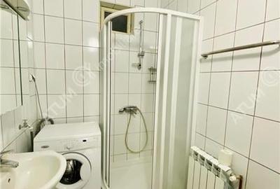 Casa renovata cu 2 camere si curte libera de 118 mp in zona Lazaret - 4