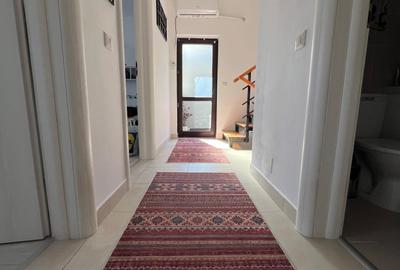 Vilă P+1+M de vânzare în complex privat – 5 camere, 2 parcări, curte proprie - 14