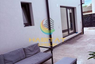 Casă cu 5 camere cu Teren 175 Mp în Văcăresti
