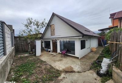 Casă cu 3 camere cu Teren 250 Mp în Miroslava