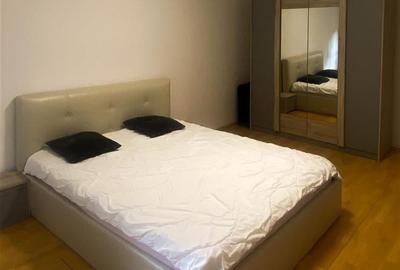 RECO, DE INCHIRIAT APARTAMENT 3 CAMERE
