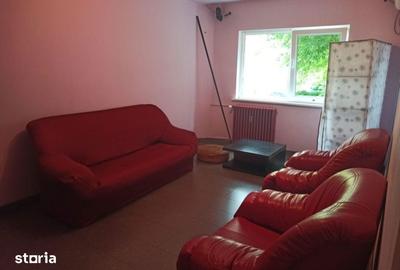 Apartament cu 2 camere decomandat în Trivale - 2
