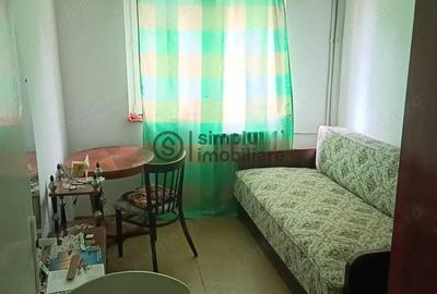 Apartament 4 camere, etaj 2, Craiovita Noua - 110 000 Euro