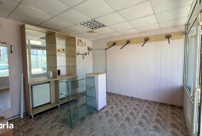 Spațiu comercial, de 42 mp, în Central - 4